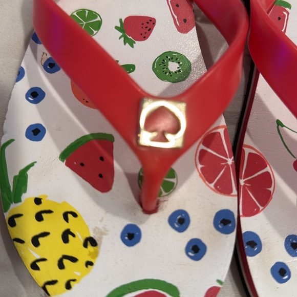 Kate Spade Women's Flip Flops Fruit Size 6 - Picture 3 of 6